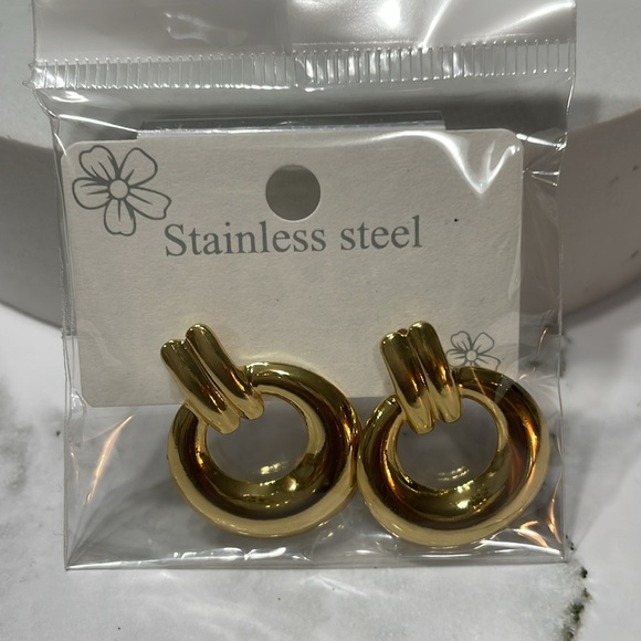 Gold Double Knot Hoops - Picture 8 of 12